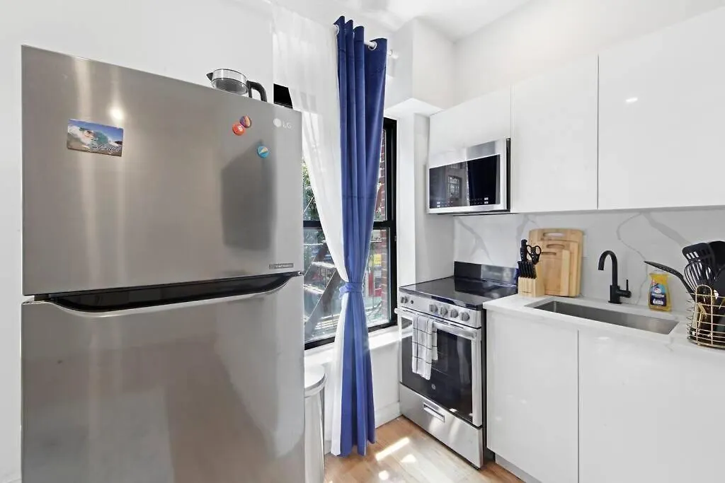 69-2C Brand New Prime Lower East Side 1Br Apt New York Apartment
