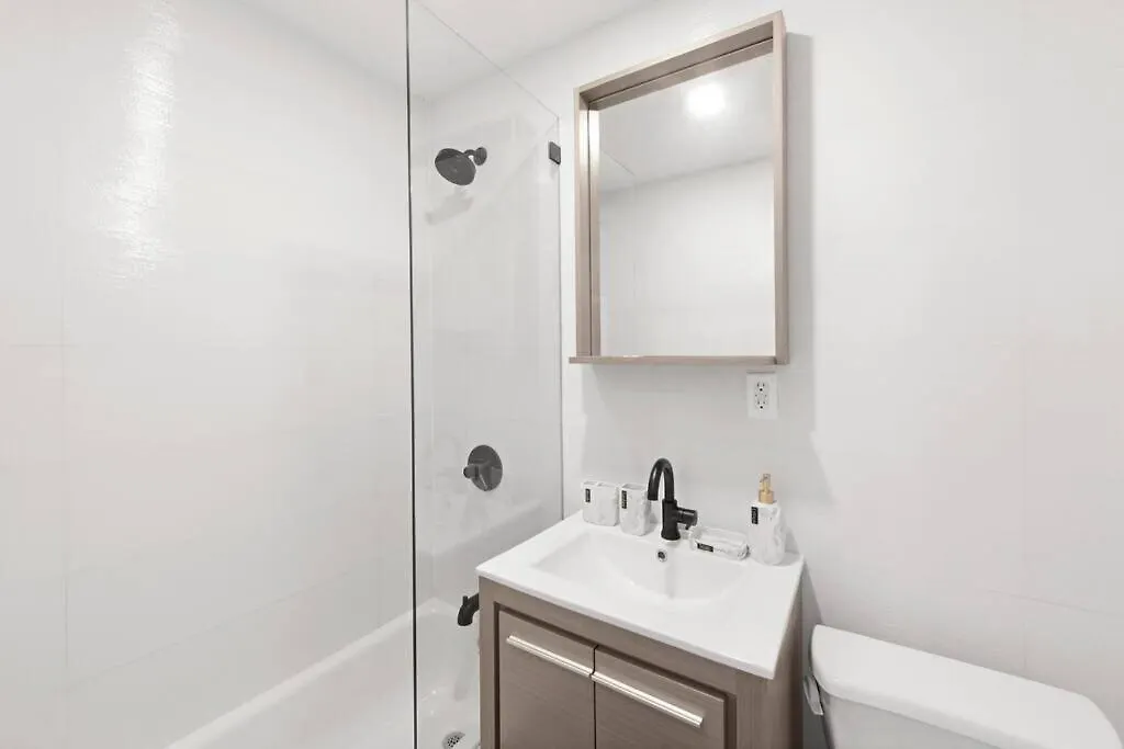 69-2C Brand New Prime Lower East Side 1Br Apt New York 0*,